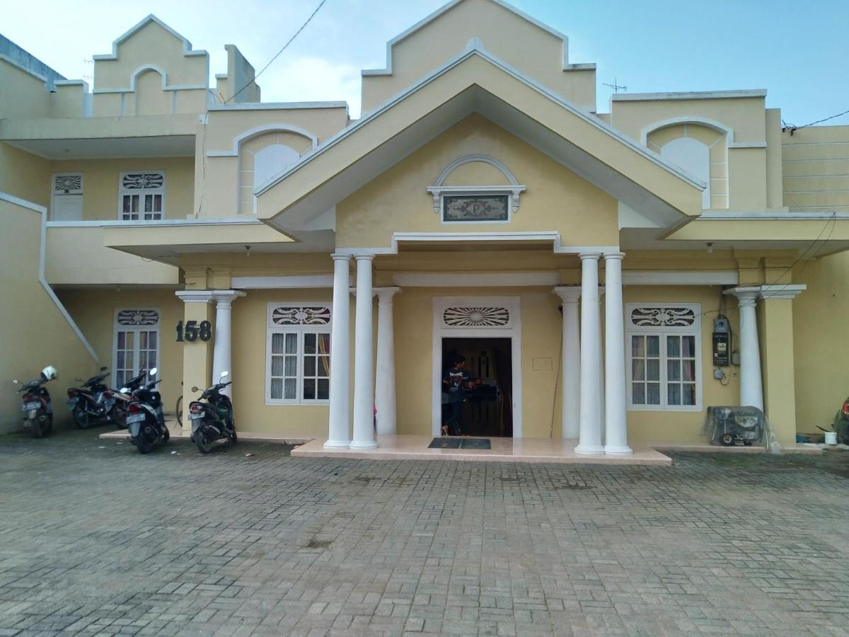Hotel Pekalongan Syariah RedPartner Bagian luar foto